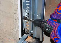 Security Garage Door Service Racine, WI 262-710-2356 Security Garage Door Service Racine, WI 262-710-2356 - installation-side