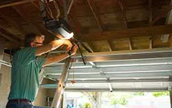Security Garage Door Service Racine, WI 262-710-2356 Security Garage Door Service Racine, WI 262-710-2356 - repair-side